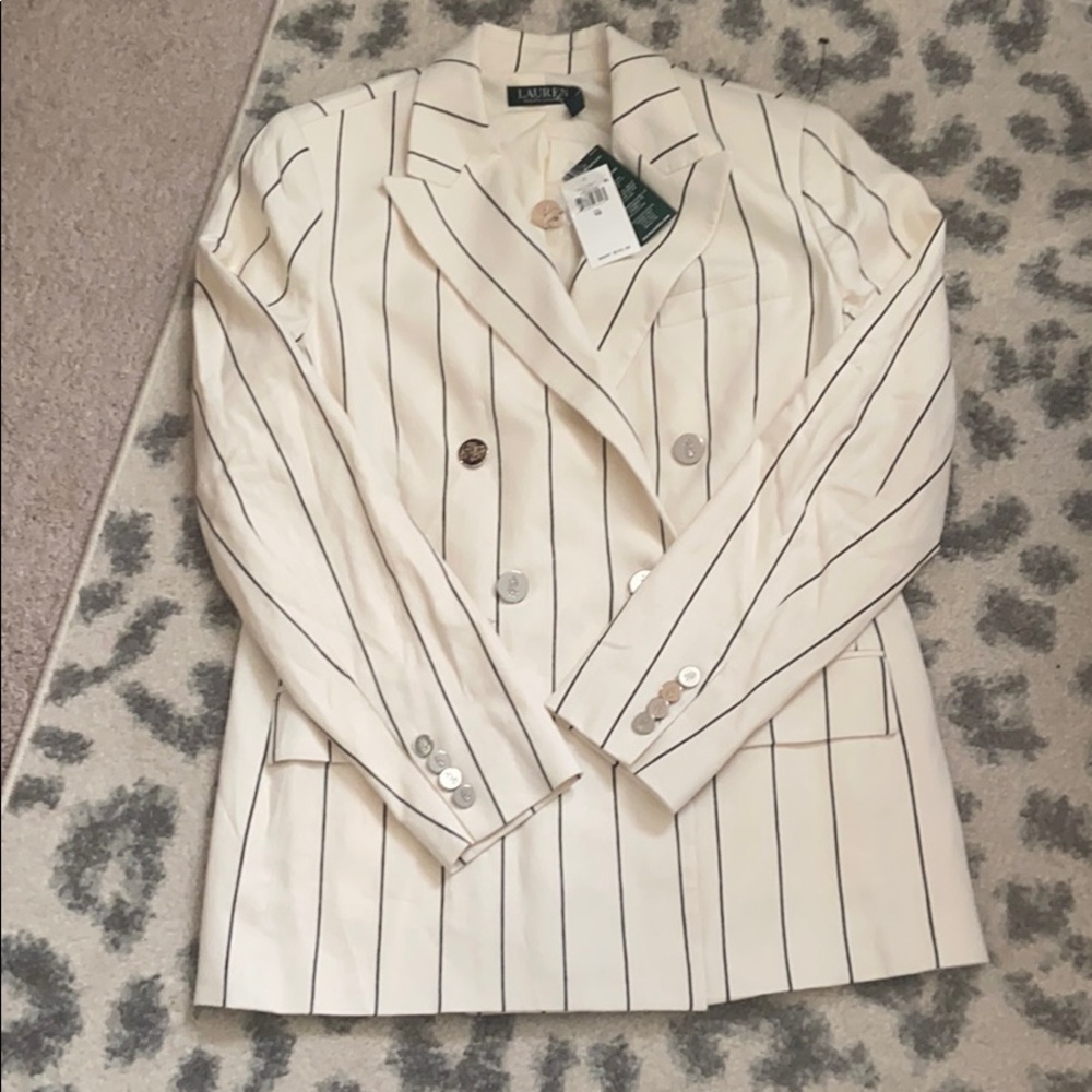 Classic strip Ralph Lauren blazer...Gorgeous!